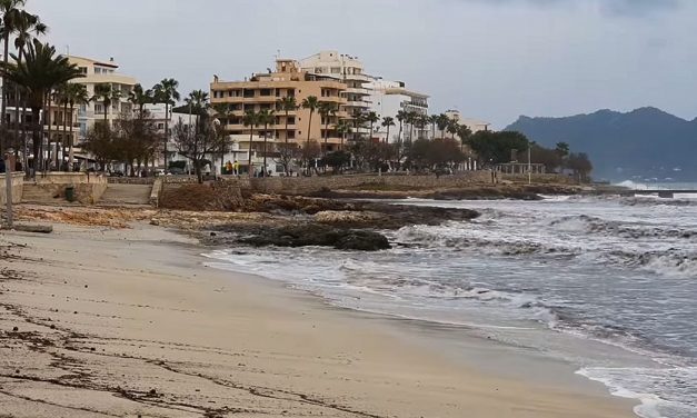Strand in Cala Millor weg – Küstenbehörde entscheidet über Aufschüttung