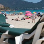 Endlich mehr Strandliegen in Cala Millor