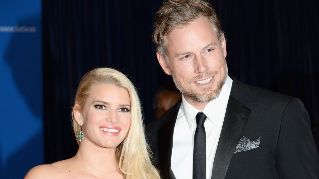Eric Johnson und Jessica Simpson mit ihren Kindern Ace, Birdie und Maxwell
