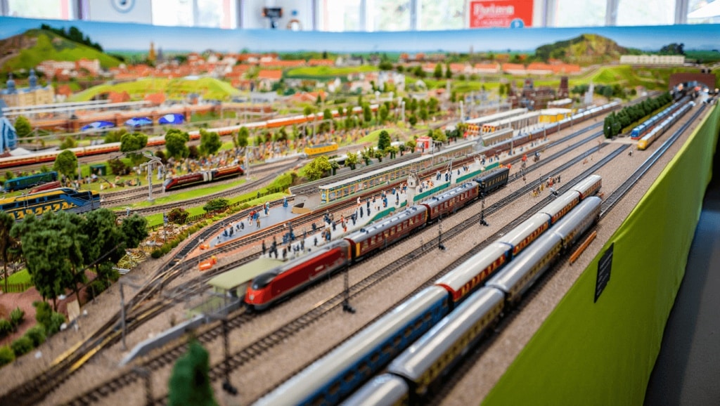 Über 16 Kilometer Gleisstrecke: Das ist die größte Modellbahn der Welt