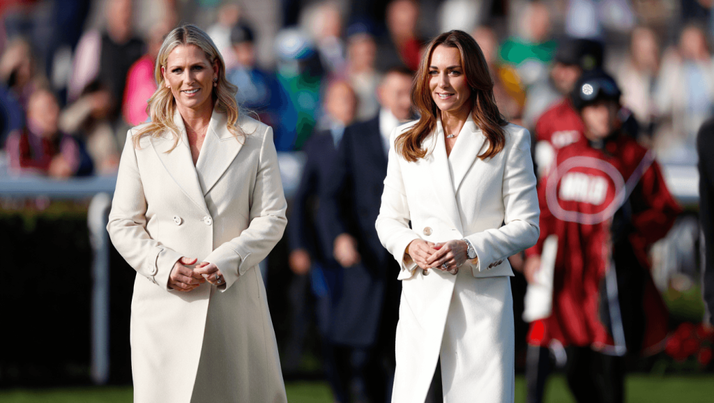 Zara Tindall + Carole Middleton
Abgesprochen? Sie treten im Partnerlook beim Pferderennen auf