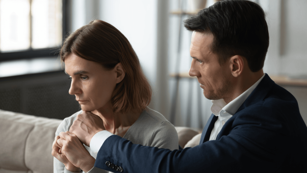 Narzisst redet nur über sich? So entkommen Partner der Vereinnahmung